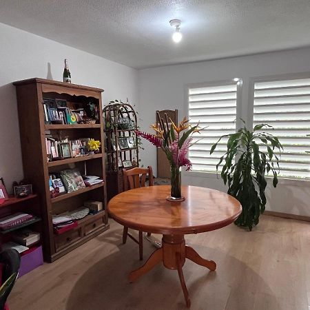 לז אבים Chambre Chez L'Habitant A 5Mn De L'Aeroport מראה חיצוני תמונה